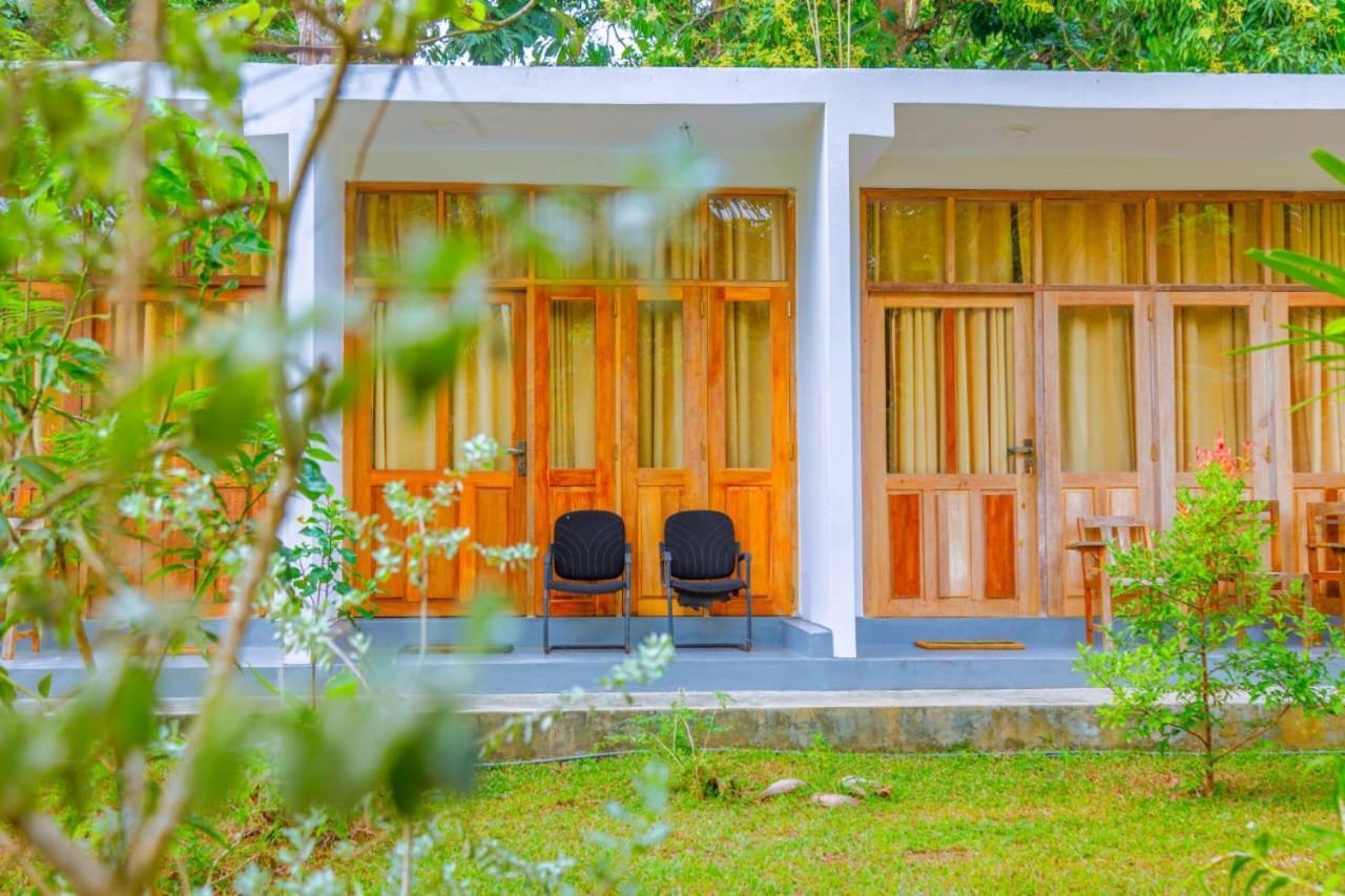 Talalla Ocean Beach Bungalow Matara Ngoại thất bức ảnh