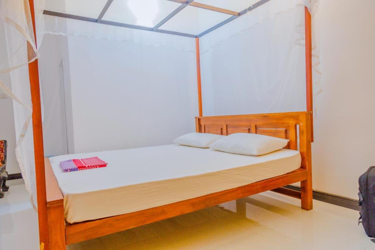 Talalla Ocean Beach Bungalow Matara Ngoại thất bức ảnh