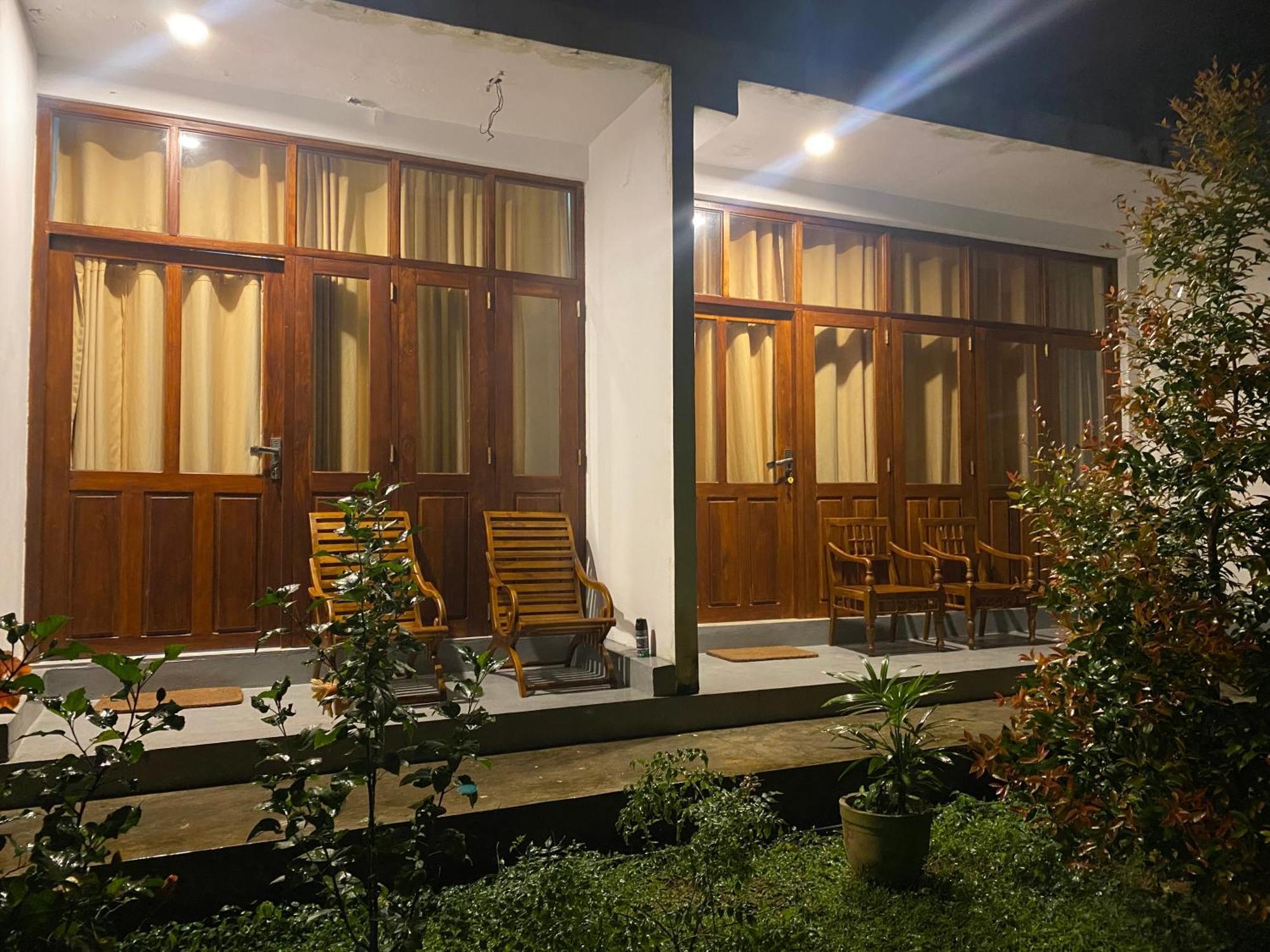 Talalla Ocean Beach Bungalow Matara Ngoại thất bức ảnh